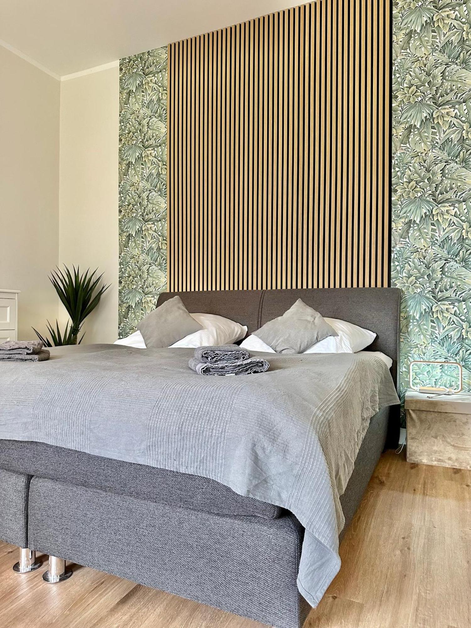 Exklusives City-Apartment Im Herzen Oldenburgs Mit Balkon Und Parkplatz A36 מראה חיצוני תמונה